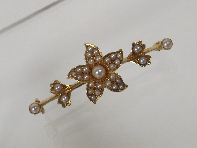 A Gold & Seed Pearl Antique Brooch