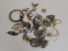 A Malachite Bracelet & Other Costume Jewellery