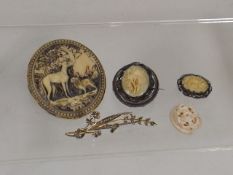 A 9ct Gold Brooch & Other Items