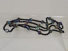 A Ladies Jet & Venetian Glass Beaded Necklace