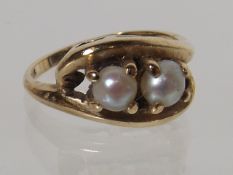 A Gold & Pearl 9ct Ring