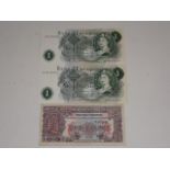 Two Hollom One Pound Banknotes Twinned With Britis