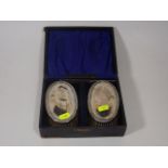 A Gents Boxed Silver Cloths Brush Set