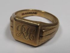 A 9ct Gold Cygnet Ring Inscribed RH