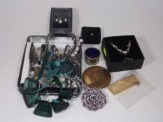 A Small Quantity Of Costume Jewellery & Other Item
