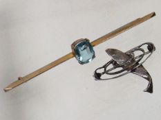 A 9ct Gold Antique Bar Brooch With Aqua Stone Twin