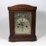 An Early 20thC. Oak Chiming Mantle Clock 34cm High