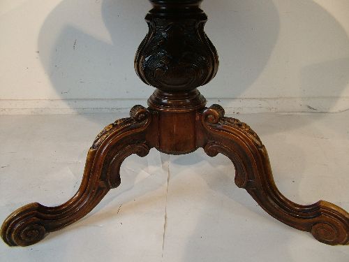 Victorian style marquetry inlaid circular snap top breakfast table having foliate decoration and - Image 6 of 7