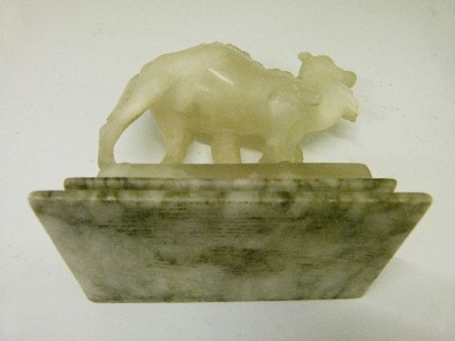 Late 19th/early 20th Century carved alabaster figure of a Dromedary or Arabian Camel, 16.5cm high - Image 8 of 8
