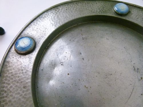 Early 20th Century Civic Pewter bread dish, the hammered border inset with four Ruskin style - Image 2 of 9