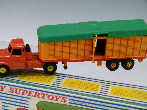 Toys - French Dinky die-cast - Willeme Tractor With Covered Semi Trailer (36b), boxed Condition: - Image 5 of 13
