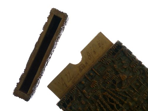 19th Century Cantonese carved sandalwood visiting card case having typical decoration depicting - Image 5 of 9