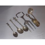 3 CONTINENTAL SILVER SPOONS AND 3 OTHER PLATED ITEMS EST [£15-£30]