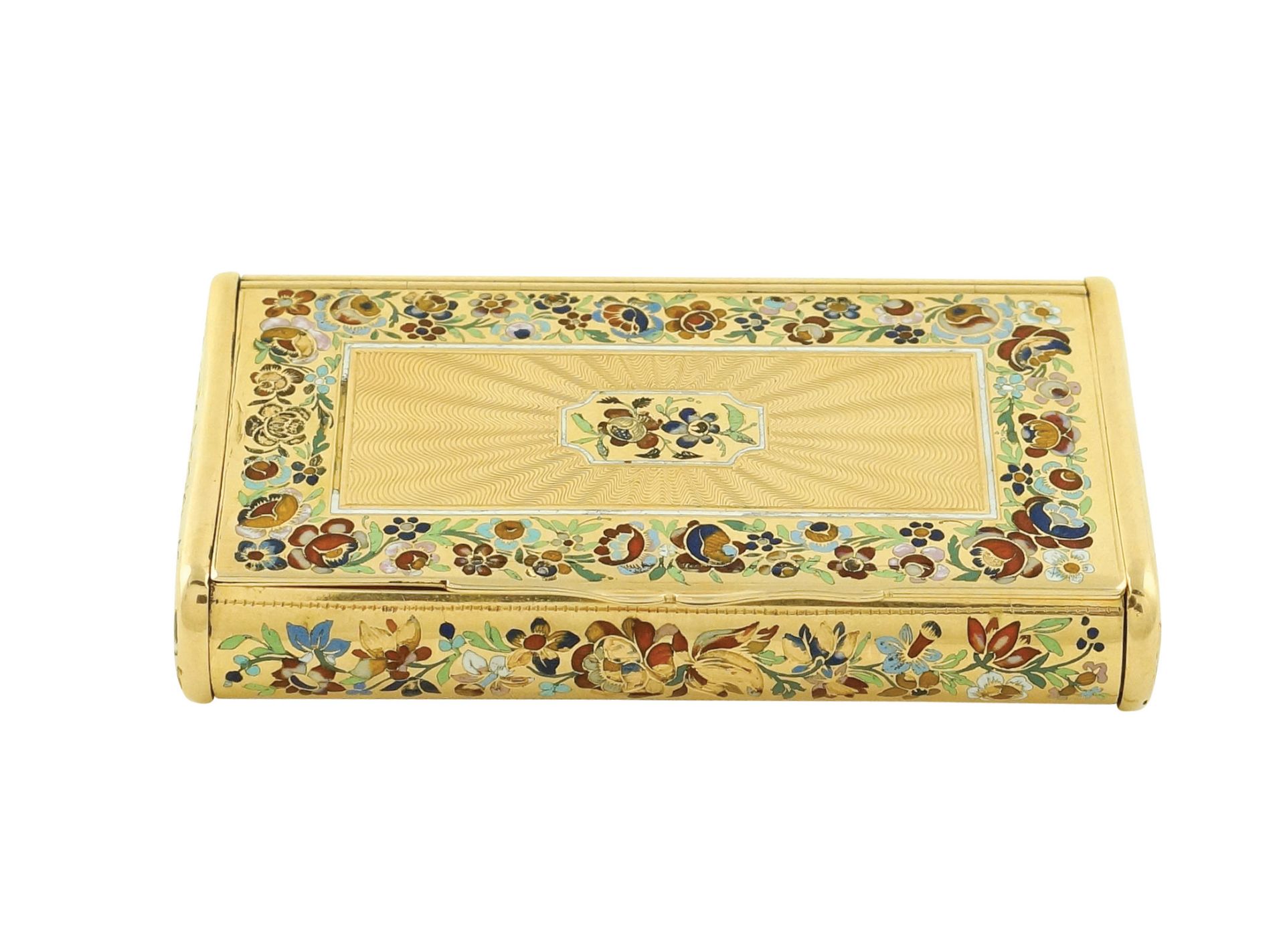 A gold and enamel snuff box