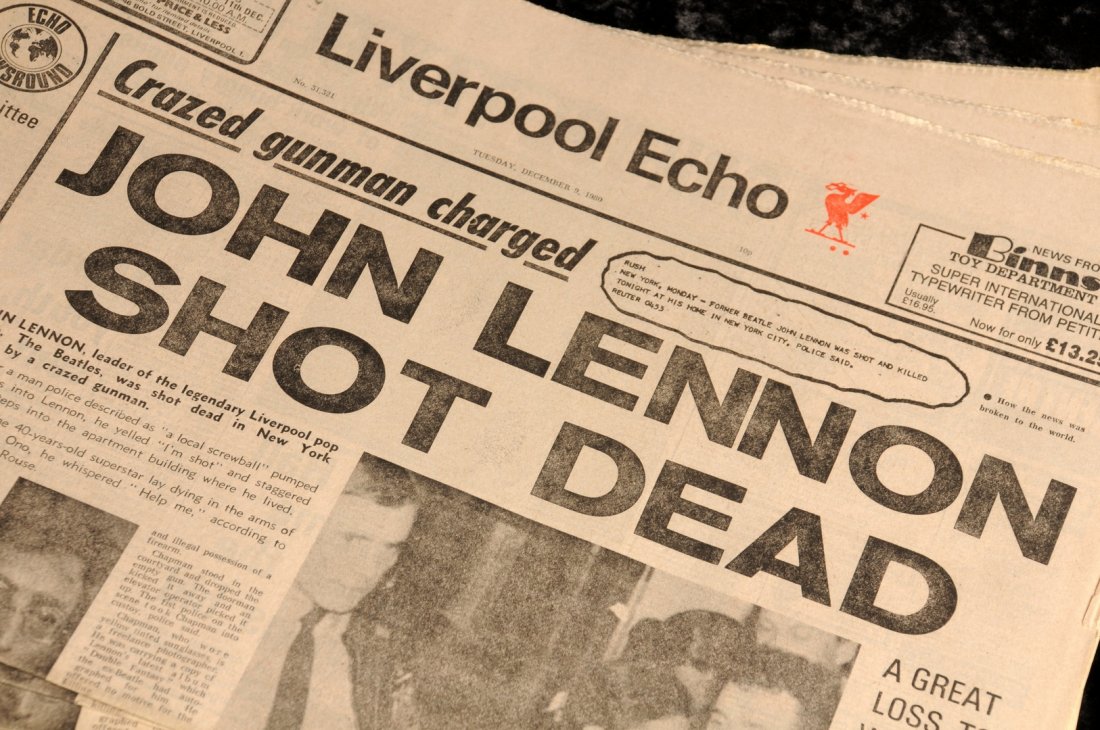 The Beatles: Liverpool Echo 'John Lennon Shot Dead', 1980.