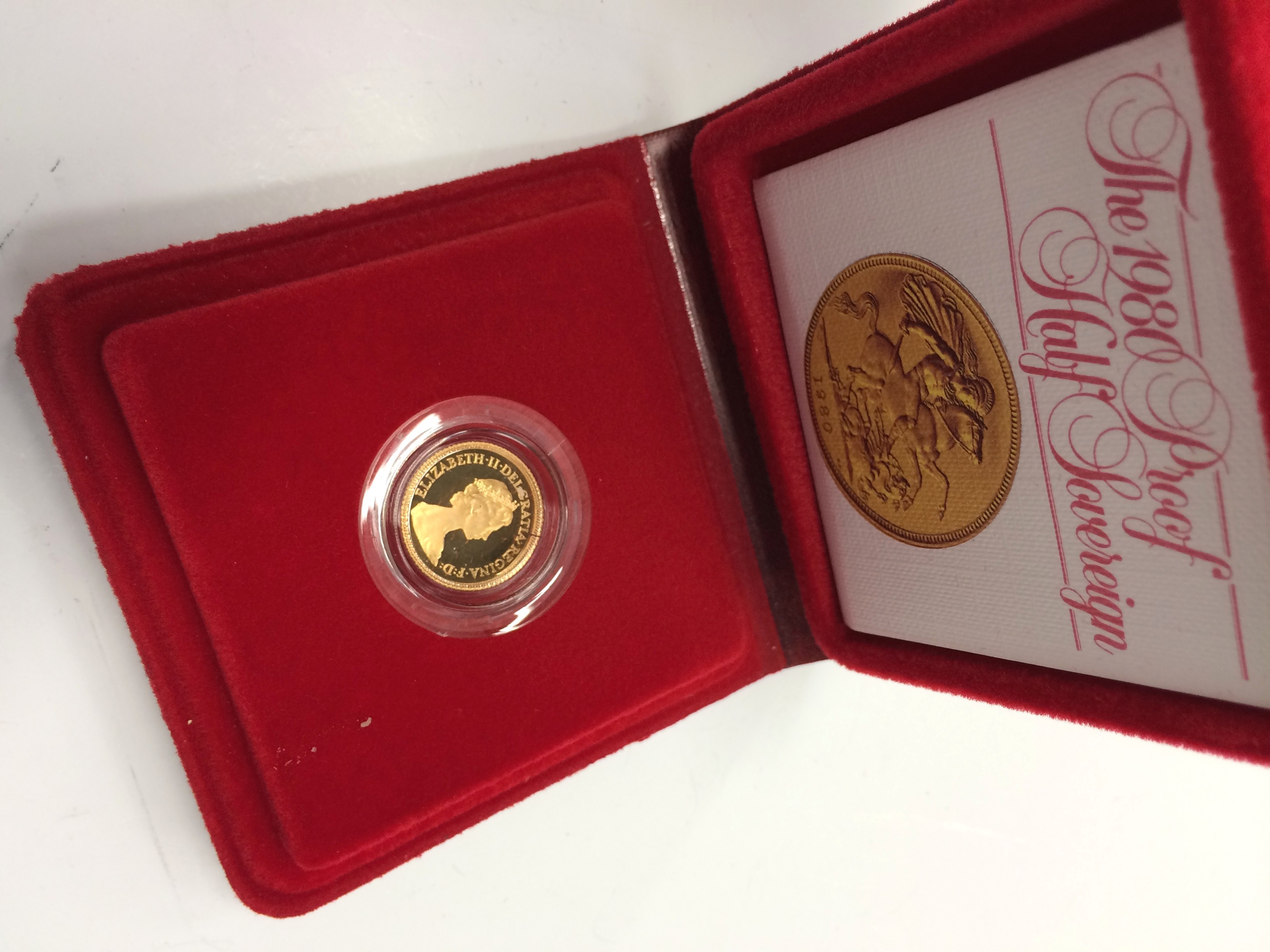 A 1980 gold proof half sovereign in original presentation case.