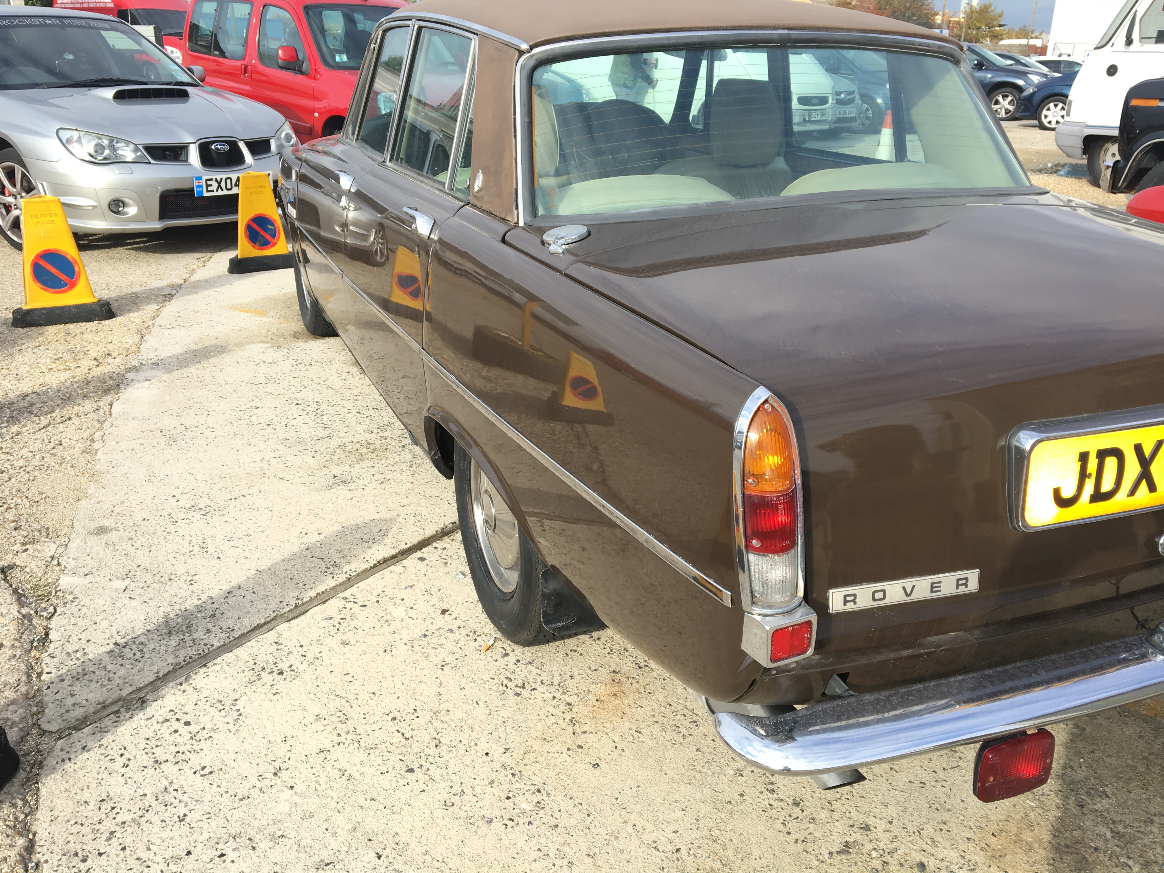 A 1975 Rover 3500 auto, 3 owners, recommissioned 2016 after being stored since 1985, lots of new - Image 4 of 6