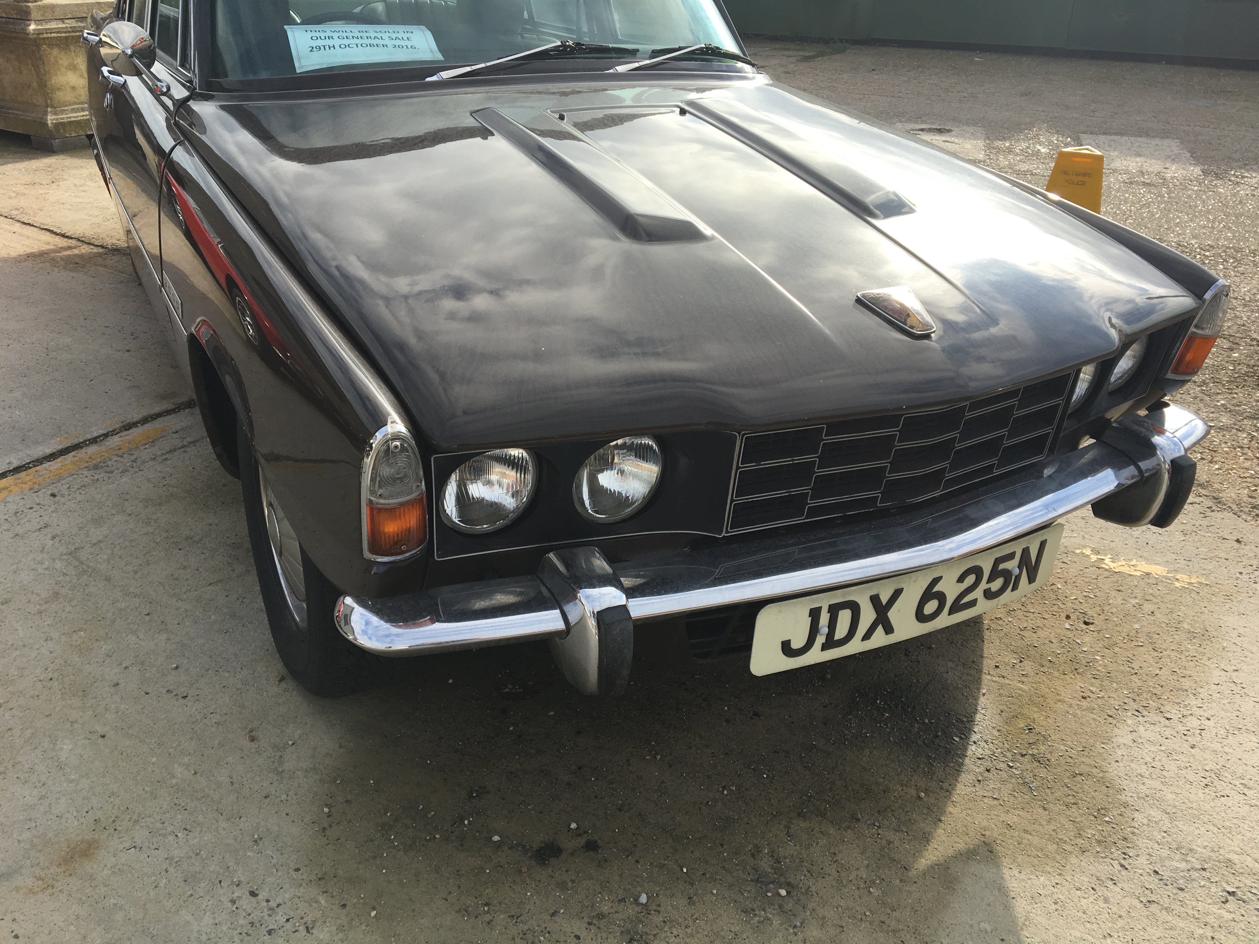 A 1975 Rover 3500 auto, 3 owners, recommissioned 2016 after being stored since 1985, lots of new - Image 2 of 6