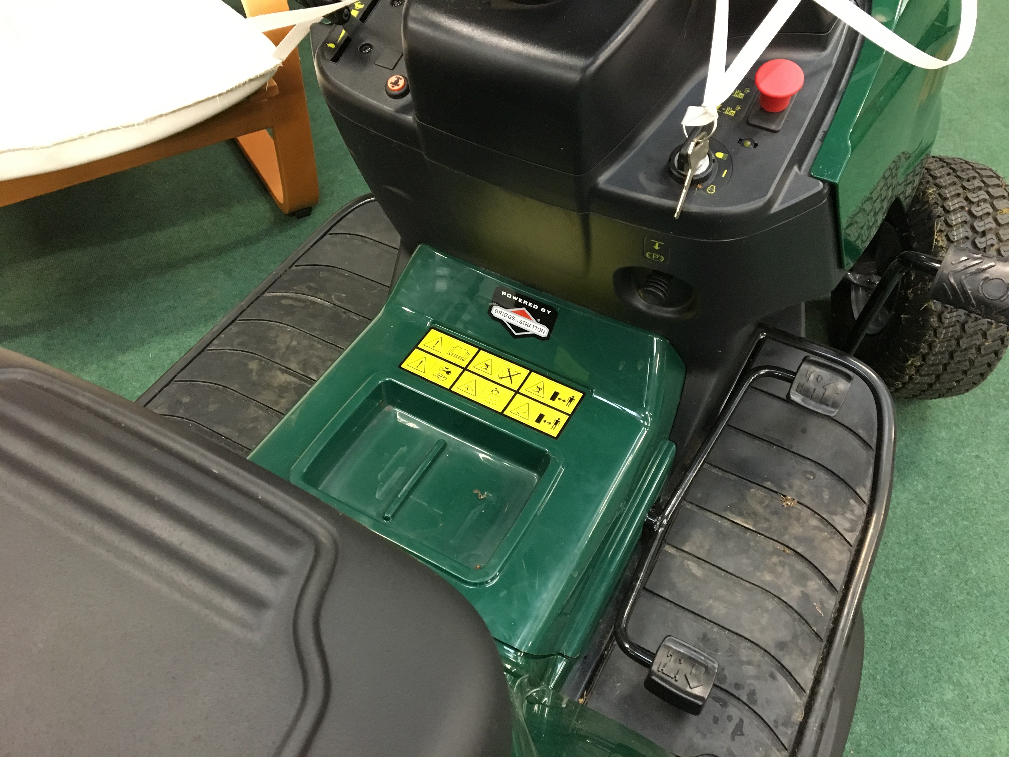 A Atco G T 30H petrol driven sit on mower powered by Briggs & Stratton. - Image 4 of 6