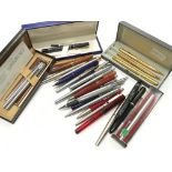 A collection of various vintage and other fountain pens to include Conway Stewart, Parkers, Sheaffer