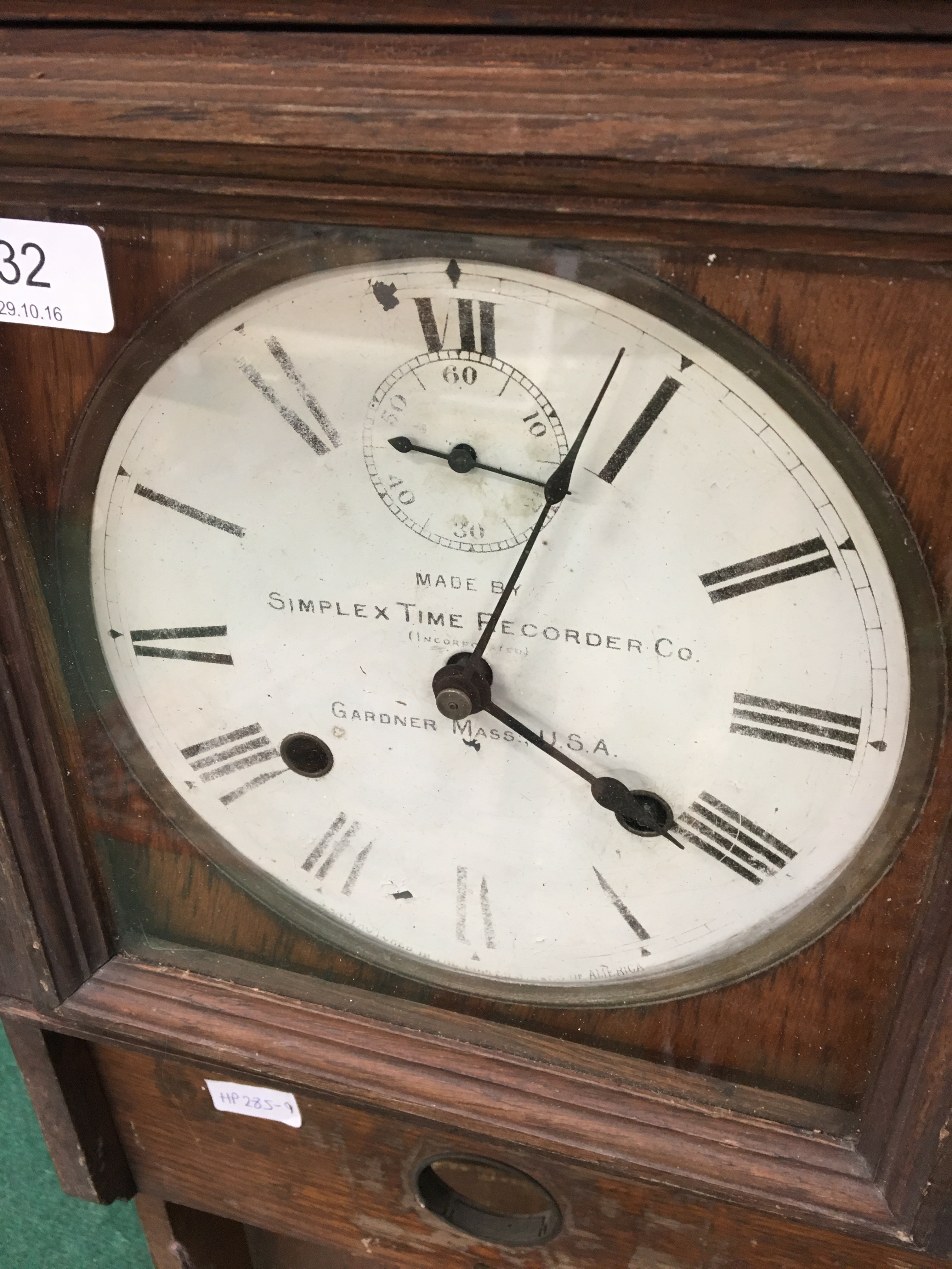Early 20th century oak cased wall clock by Simplex Time Recorder Co, Gardener Mass, USA. - Image 2 of 2