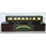 GOLDEN AGE MODELS 00 Brass Brown and Cream Pullman 3rd Kitchen 'Car No 169' with lighting.