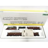 TRIX HO Wurttemberg Passenger Set 21216 comprising a Green 2-6-2 # 1231, 4 x Wurttemburg Cars and