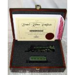 BACHMANN 31-705 LNER Green ClassB1 4-6-0 'Mayflower'. Mint in a Wooden Presentation Box with