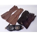 WW2 RAF 1933 Pattern Flying Gauntlets being a miss-matched pair, with working brass zips. One