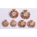 Victorian 13th Hussars Cap & Collar Badge Set being other ranks issue brass with white metal roman