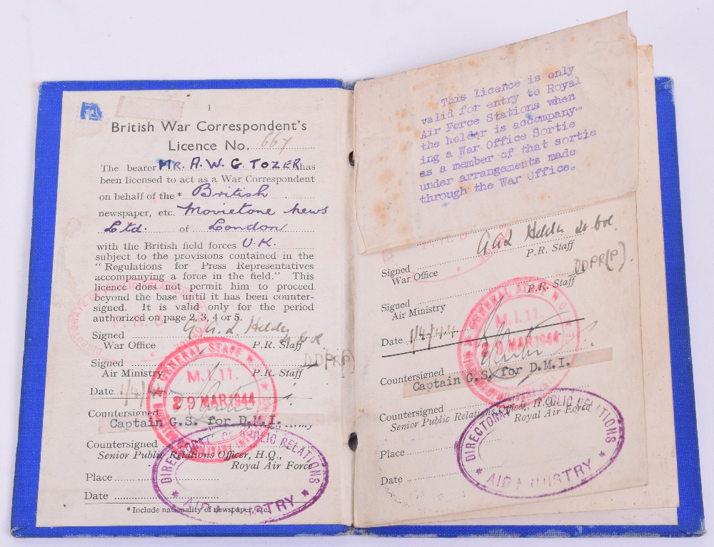 WW2 British War Correspondents License, blue printed cloth covered license / identity document - Image 2 of 3