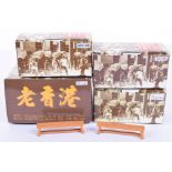 King and Country Streets of Old Hong Kong: Seated figures sets HK46 Bench (two unboxed), HK112
