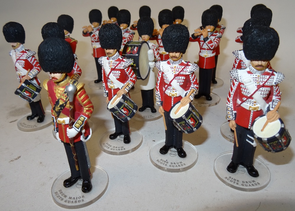 Corgi Icon Scots Guards Models 75mm scale matt finish, nineteen piece Drum and Fife Band, with eight - Image 2 of 8