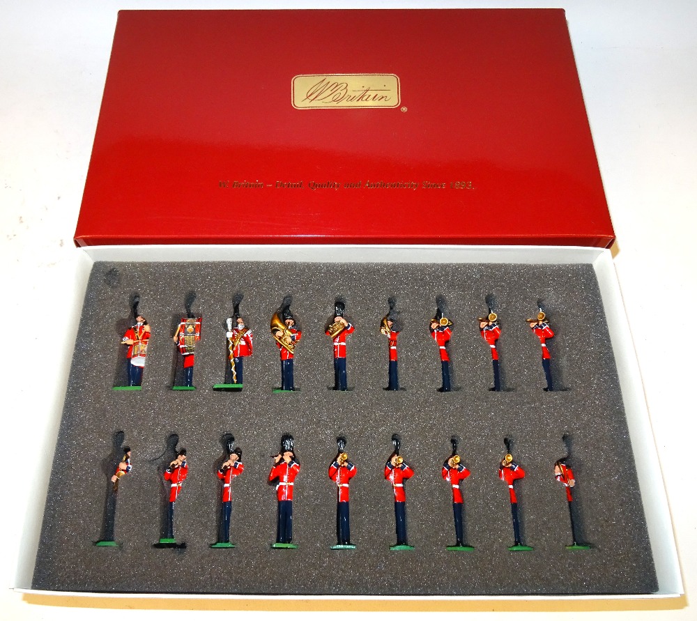 Britains set 40293 Band of the Royal Marine Light Infantry and 43058 Band of the Grenadier Guards in - Image 2 of 3