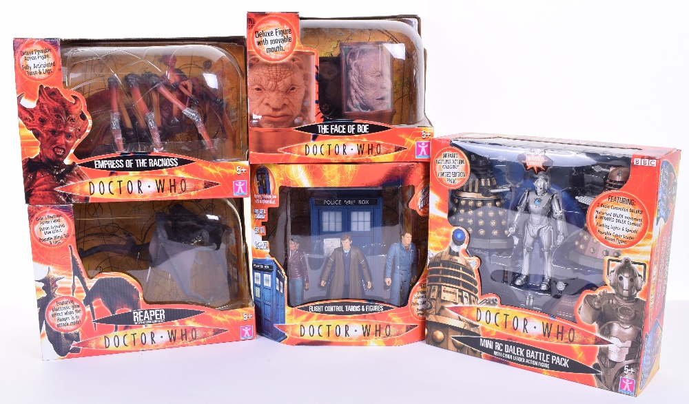 Five Character Doctor Who Action Figure Sets, mini radio control Dalek battle pack with Cyber leader