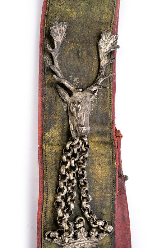 A fine silver mounted hunting bandolier from noble property - Image 2 of 3