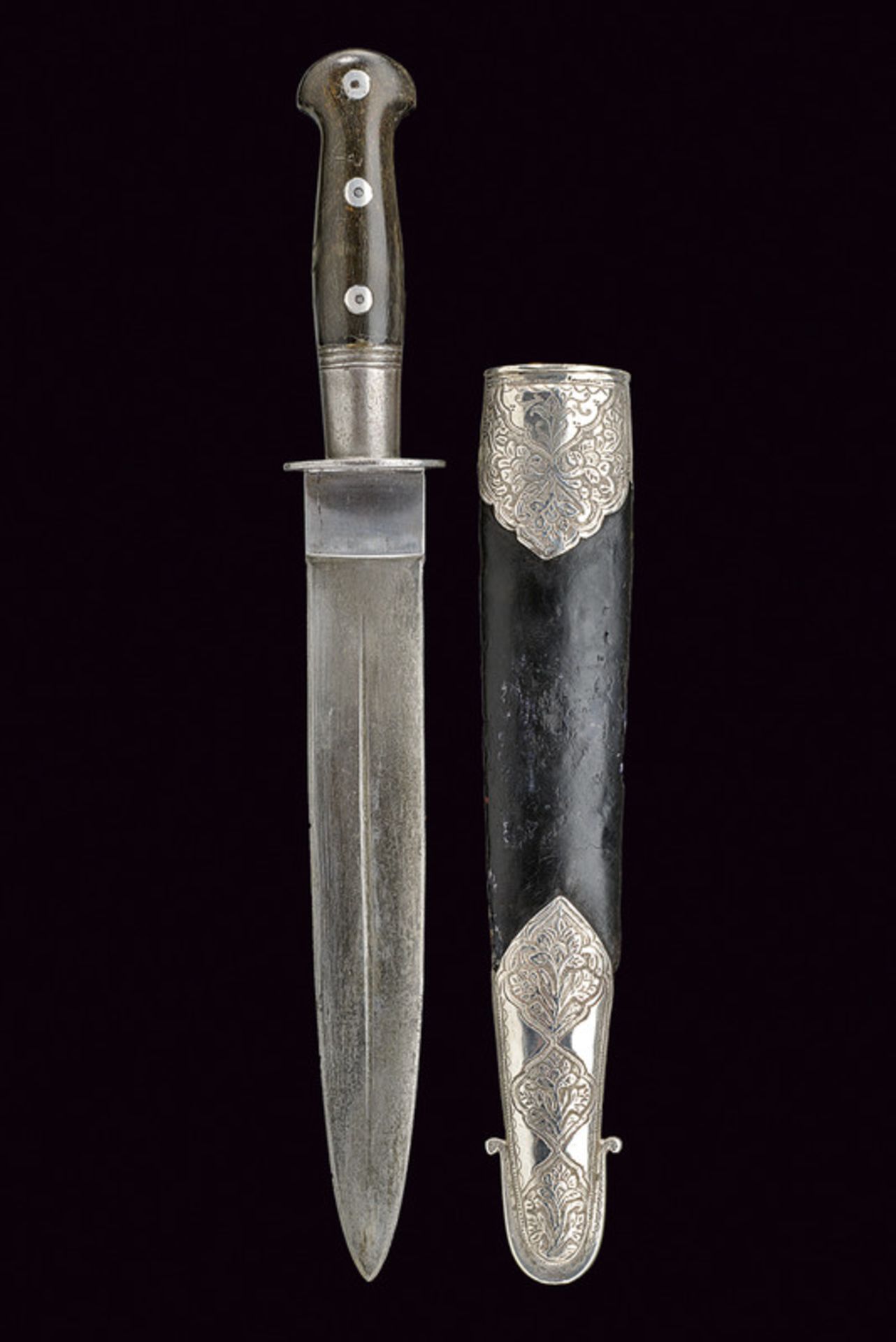 A dagger - Image 4 of 4