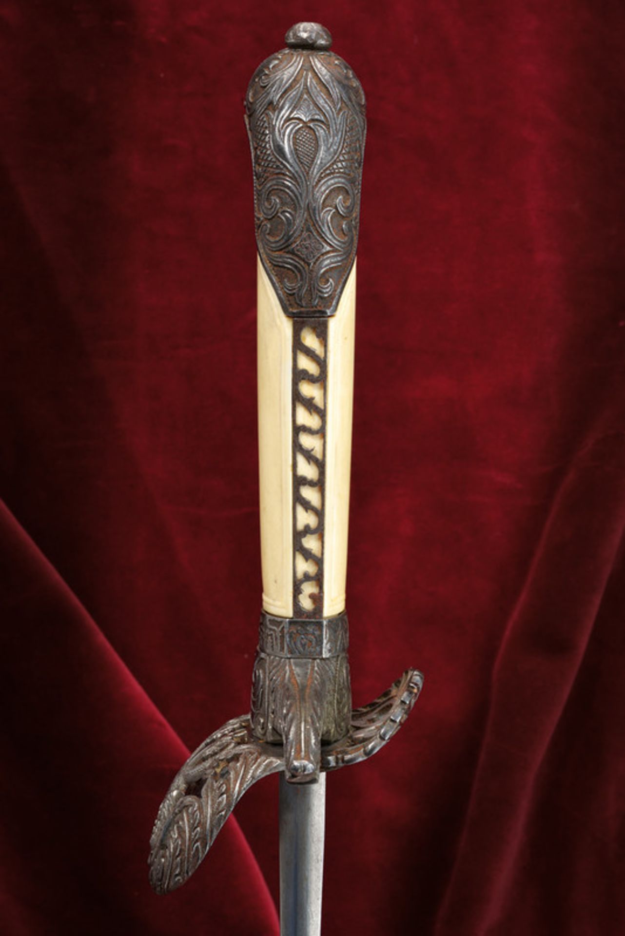 An outstanding honor dagger from the property of Augusto Riboty - Image 4 of 14
