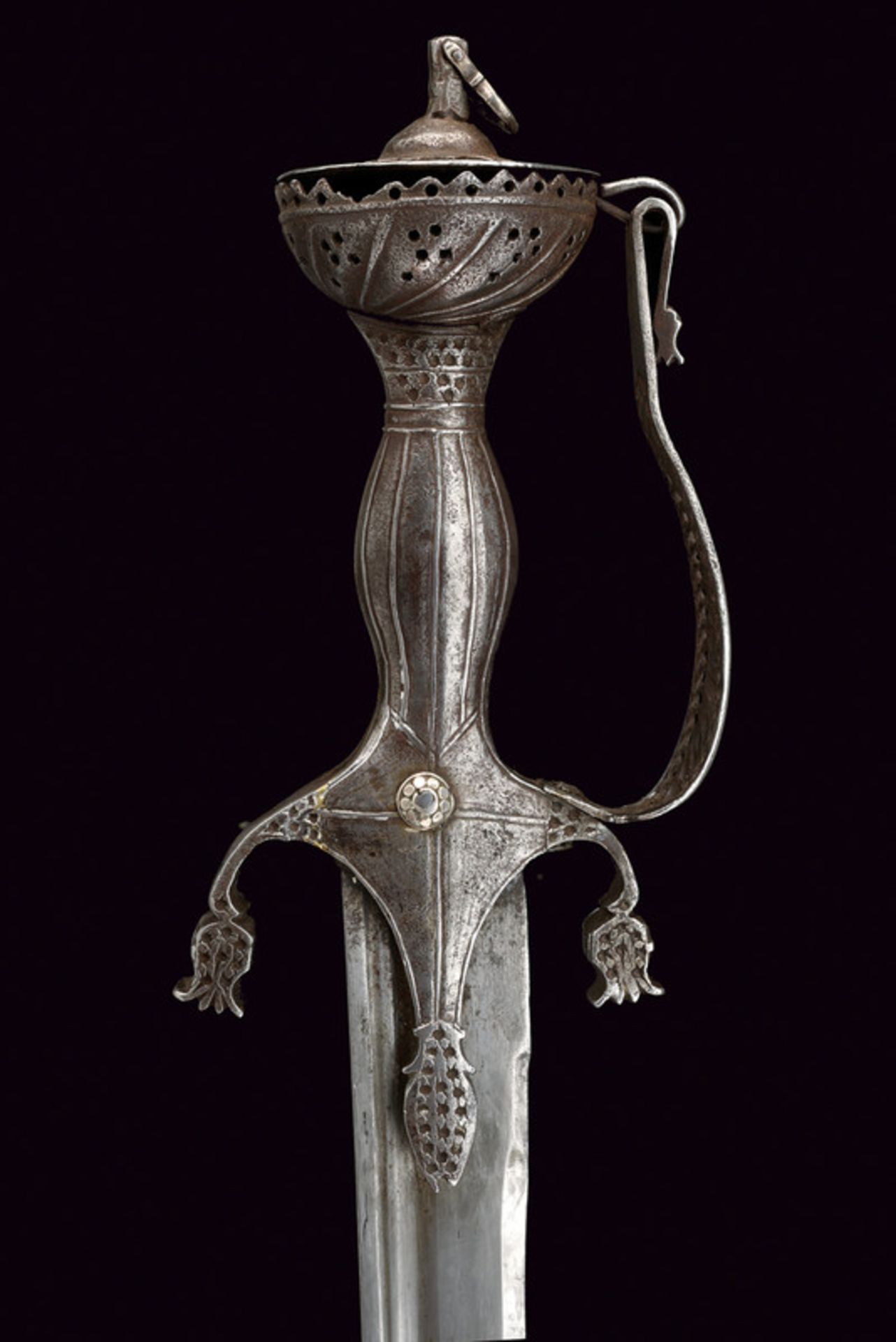 A pulouar (sword) - Image 3 of 5