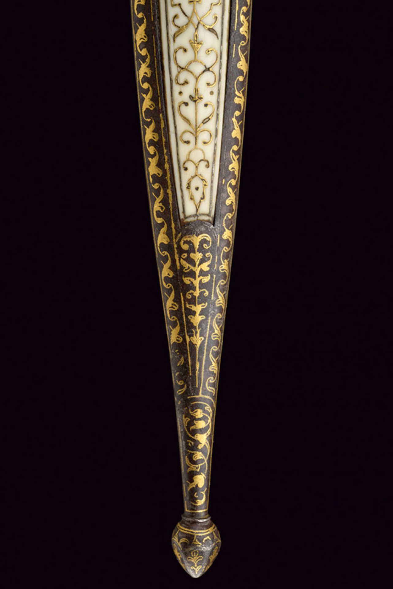 A beautiful kindjal dating: 19th Century provenance: Caucasia Straight, double-edged blade with - Image 5 of 7