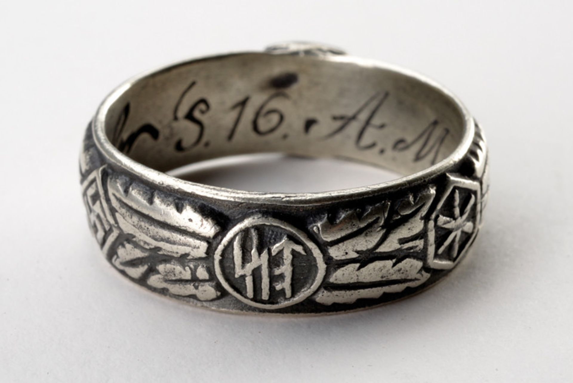 A SS member ring dating: 20th Century provenance: Germany Made of silver, depicting Totenkopf and - Image 2 of 2