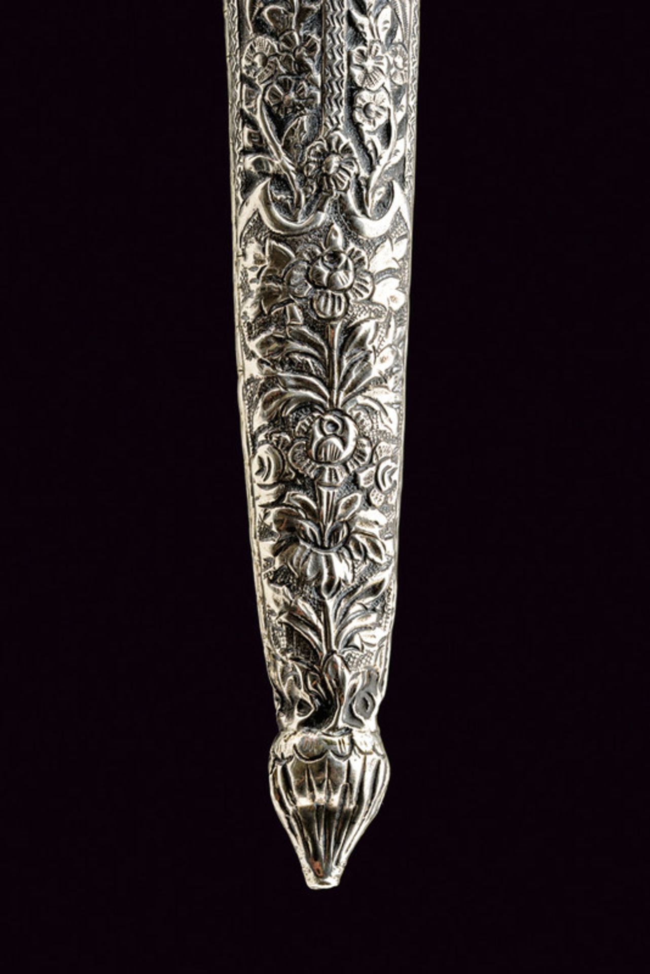 A nice dagger dating: first quarter of the 19th Century provenance: Ottoman Empire Straight, - Image 4 of 6