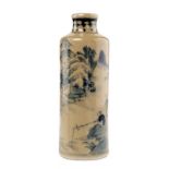 A nice porcelain snuff bottle with blu decoration Yongzheng marked dating: 19th Century