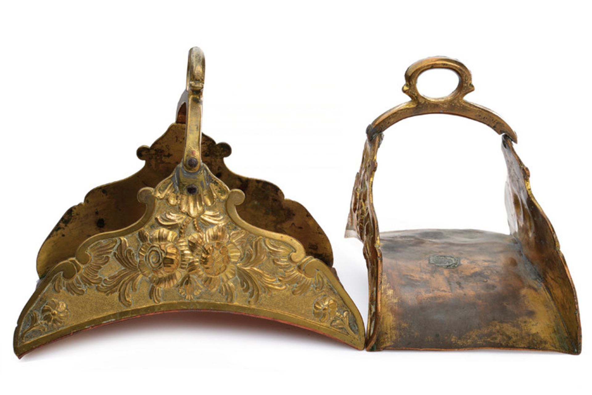 A fine and rare pair of Mameluke stirrups , dating: late 17th Century, provenance: Ottoman Empire, - Image 2 of 2
