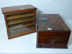 Early 20th century wooden cash register L50.5cm and a small shop display unit H37.