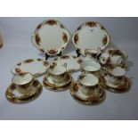 Royal Albert 'Old Country Roses' tea set - six place settings plus two extra cups and side plates