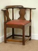 Early 19th century mahogany corner chair, vase splat backs,