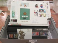 GB First Day Covers including 1972 Wedgwood with 1/2p left band stamp, 1966 World Cup winners etc,