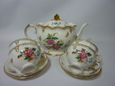 Royal Crown Derby 'Derby Days' large tea pot and four cups and saucers  Condition Report