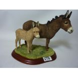 Border Fine Arts sculpture `Donkey Jenny and Foal` H21.